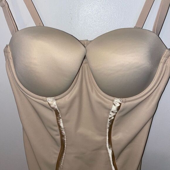 Maidenform 36B Ultra Firm Convertible Slip Underwire Latte FL2304 Shapewear - Picture 3 of 7